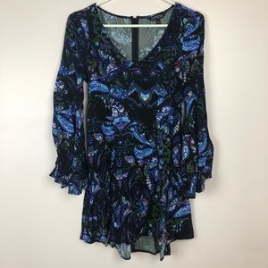 Express Bell Sleeve Patterned Dress Size 0